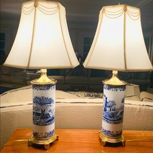A set of Spode lamps